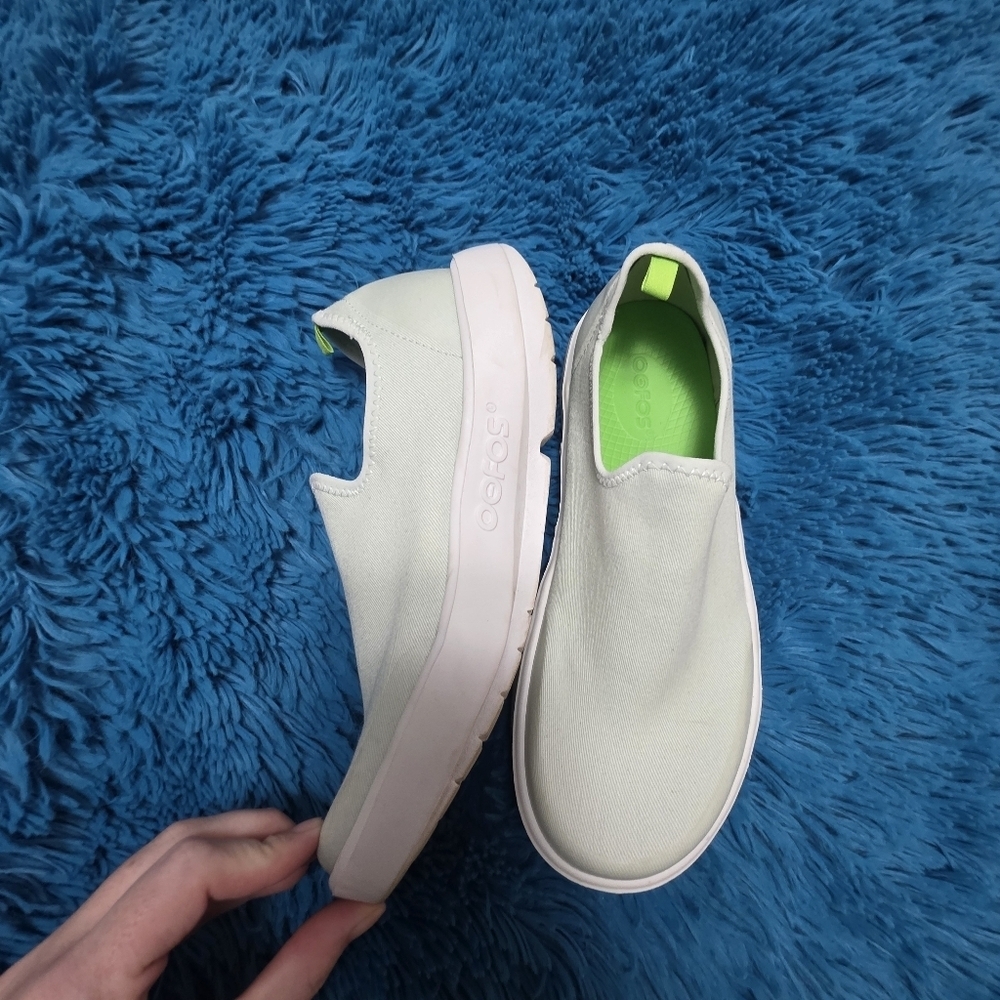 Oofos Oomg Eezee Slip On Loafers Size 8 - Picture 2 of 9